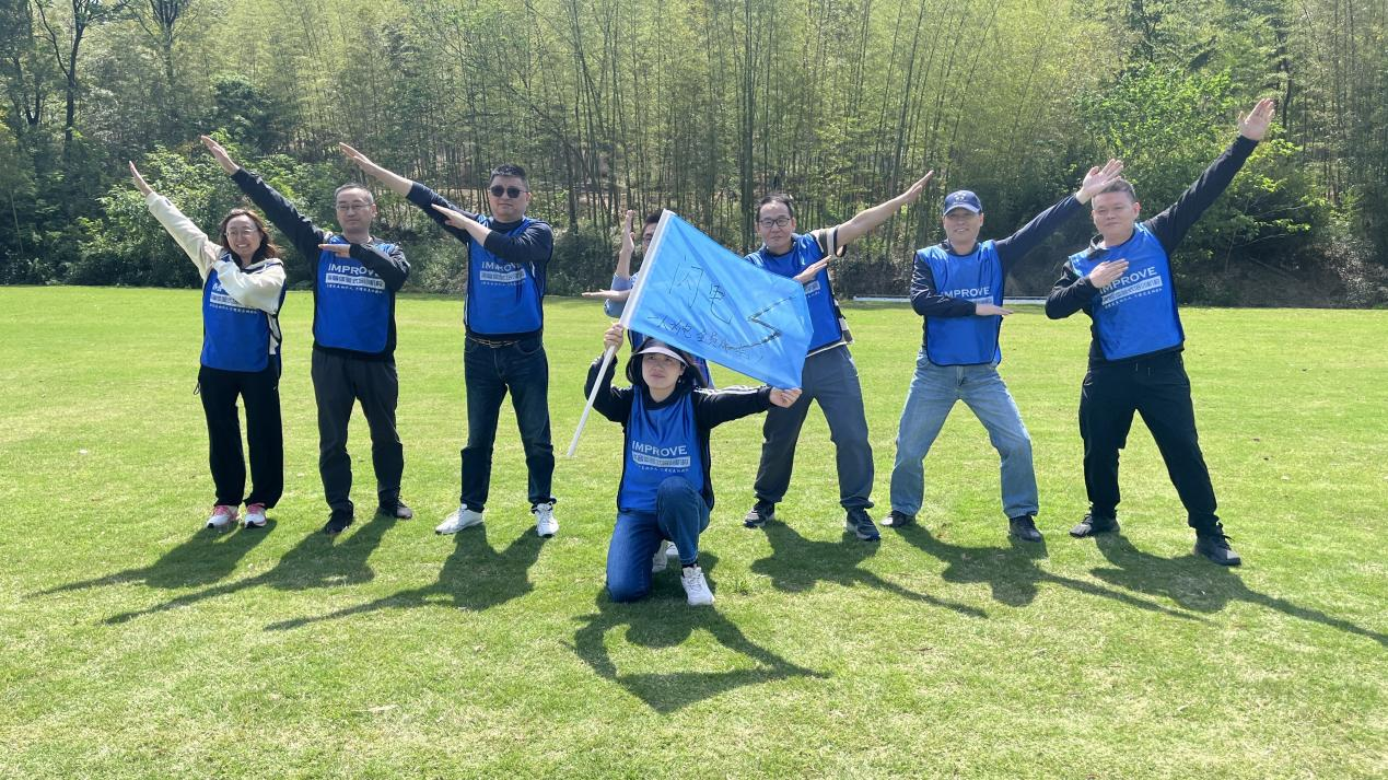 1751963369406916.png 1751963369406916.png